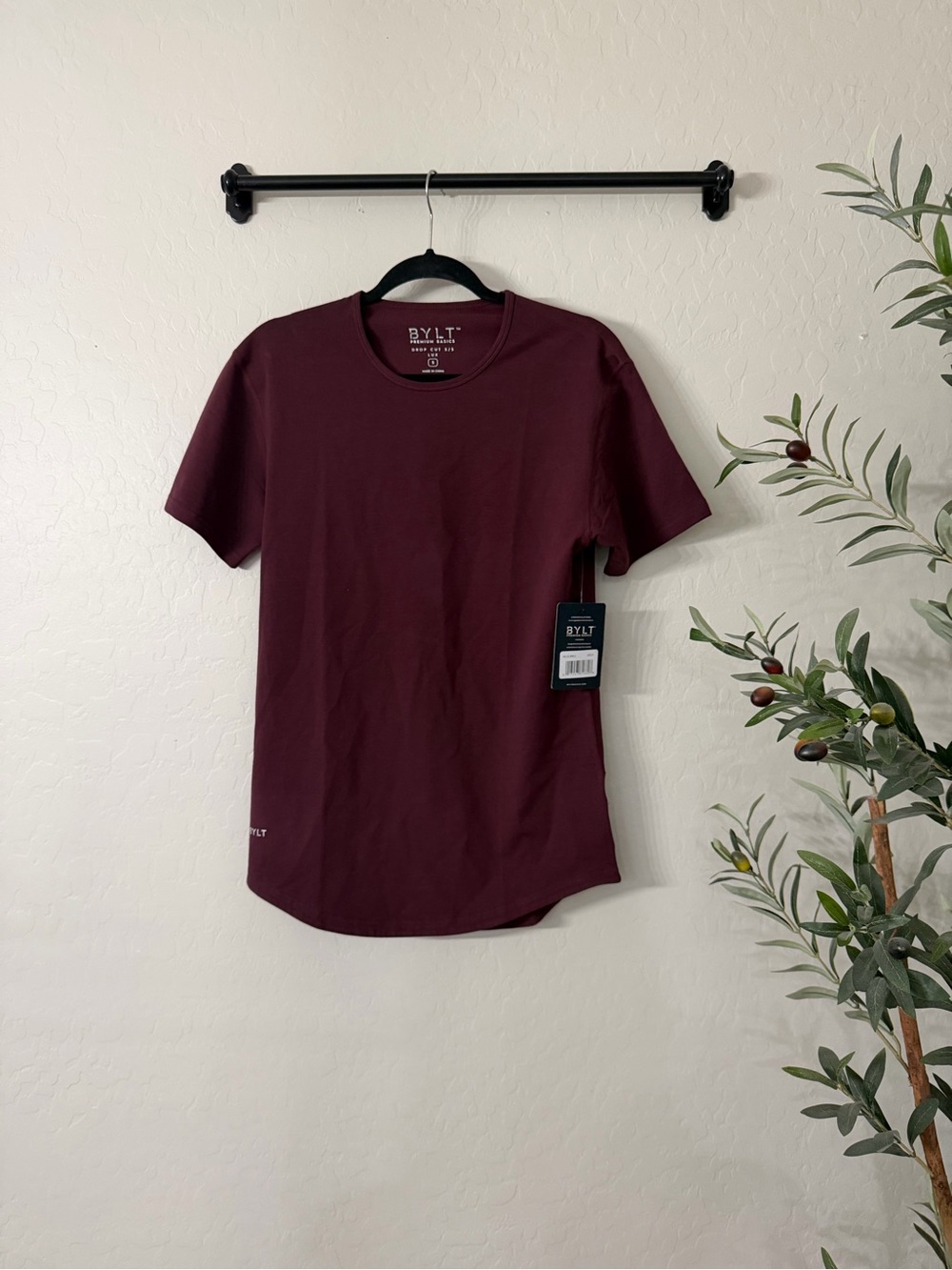 NWT BYLT Men’s Drop Cut Tee